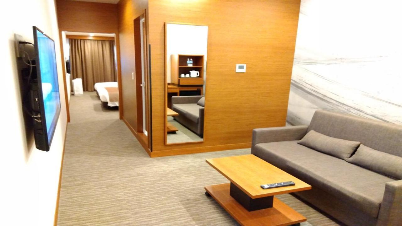 Odysis Suites Osaka Airport Hotel Izumisano Zewnętrze zdjęcie
