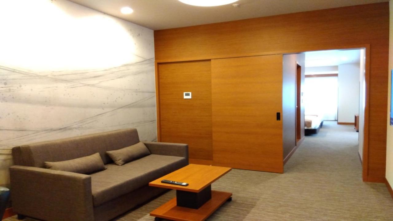 Odysis Suites Osaka Airport Hotel Izumisano Zewnętrze zdjęcie